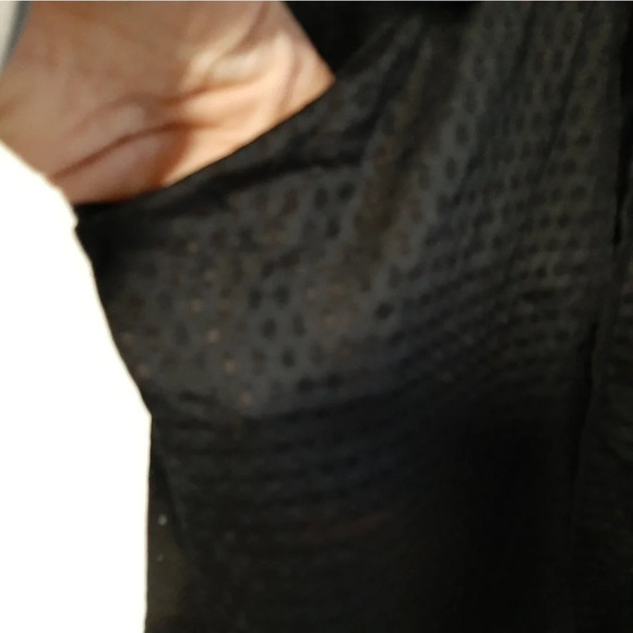 NWT womens black athletic long sleeve shirt by Zella from Nordstrom - Picture 5 of 7